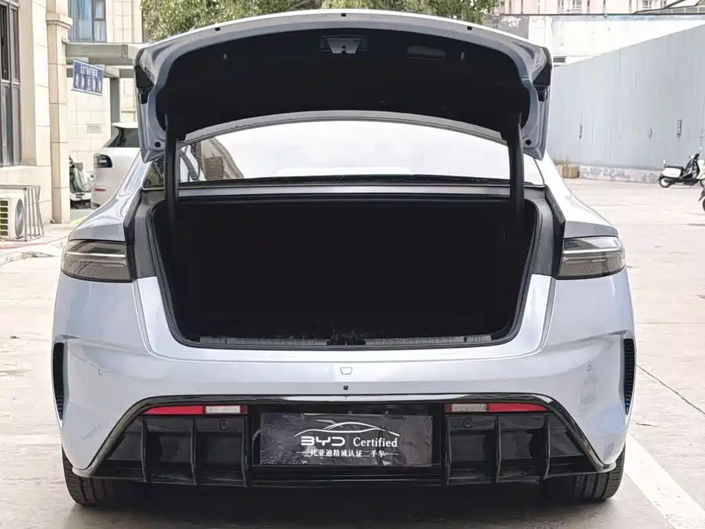BYD Seal — миниатюра 10