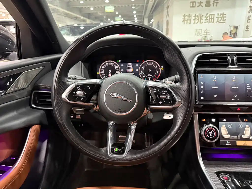 Jaguar XEL — миниатюра 8