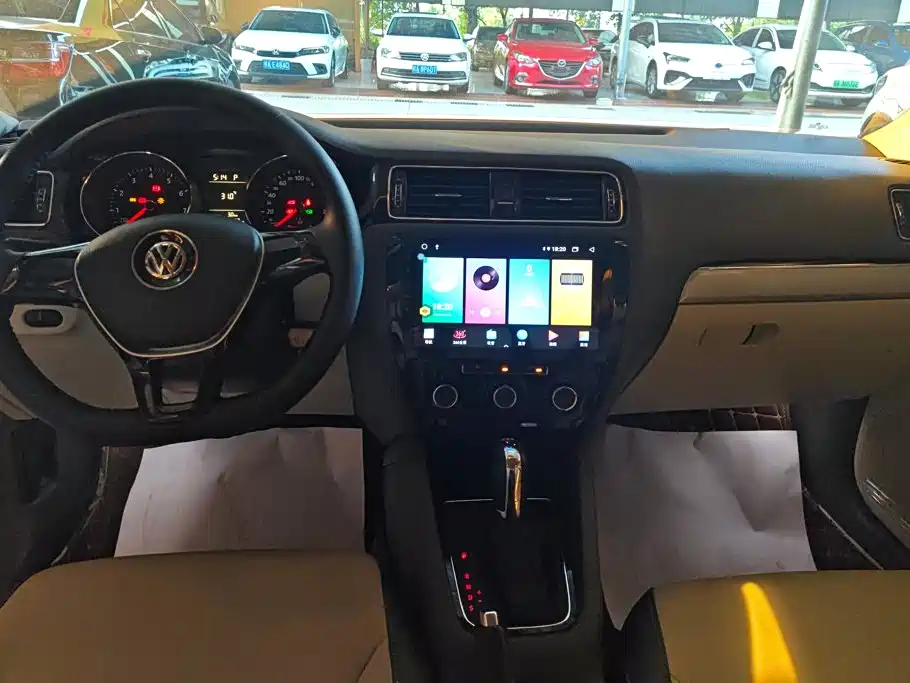 Volkswagen Sagitar — миниатюра 12