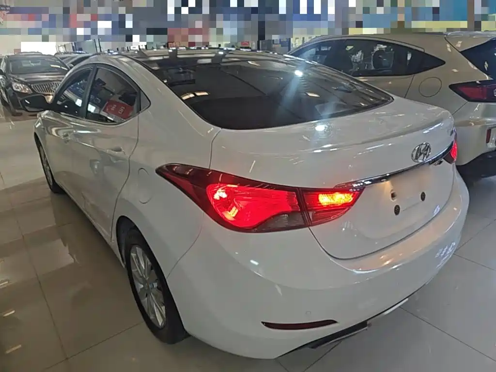 Hyundai Elantra Langdong — миниатюра 5