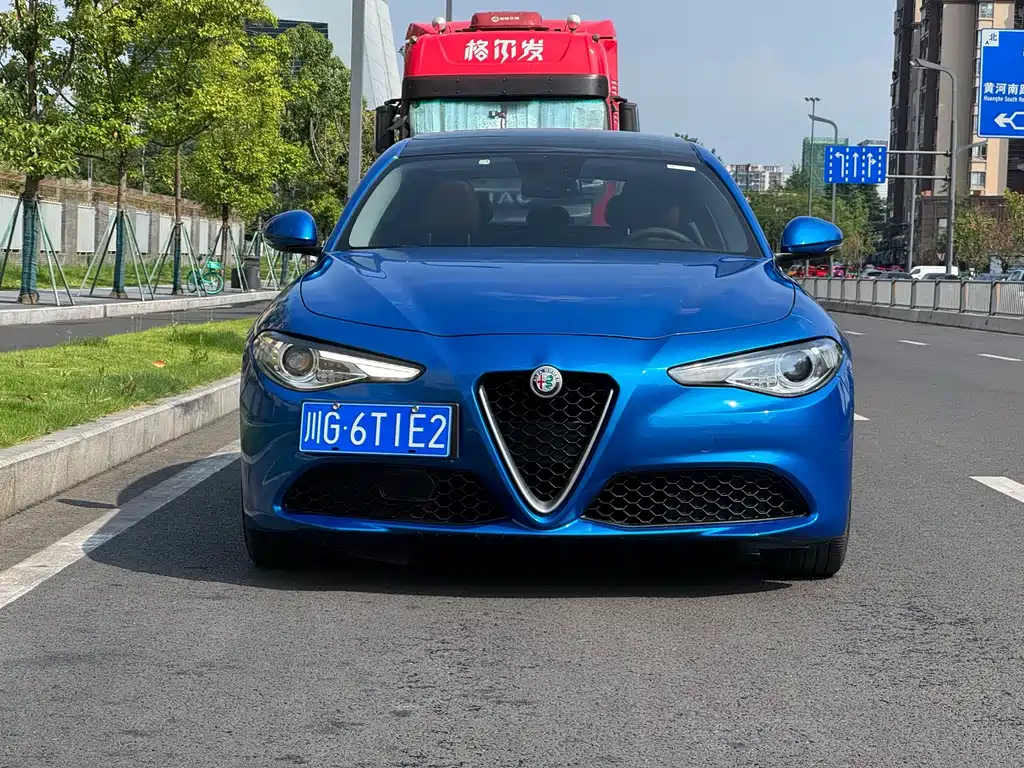 Alfa Romeo Giulia — миниатюра 2