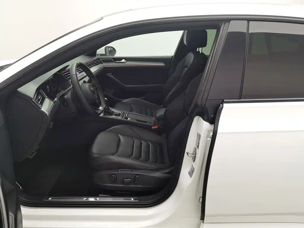 Volkswagen CC — миниатюра 10