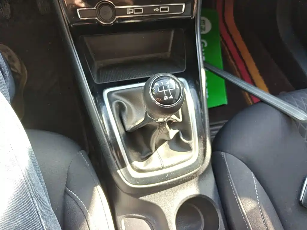 Roewe i5 — миниатюра 14