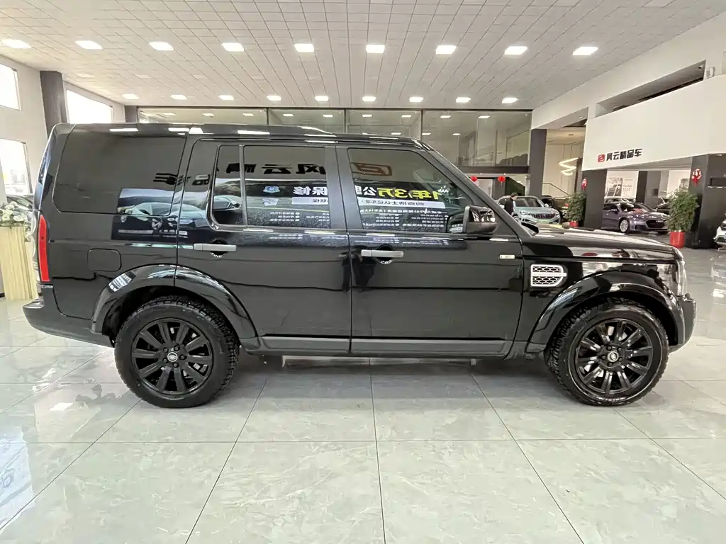 Land Rover Discovery — миниатюра 6