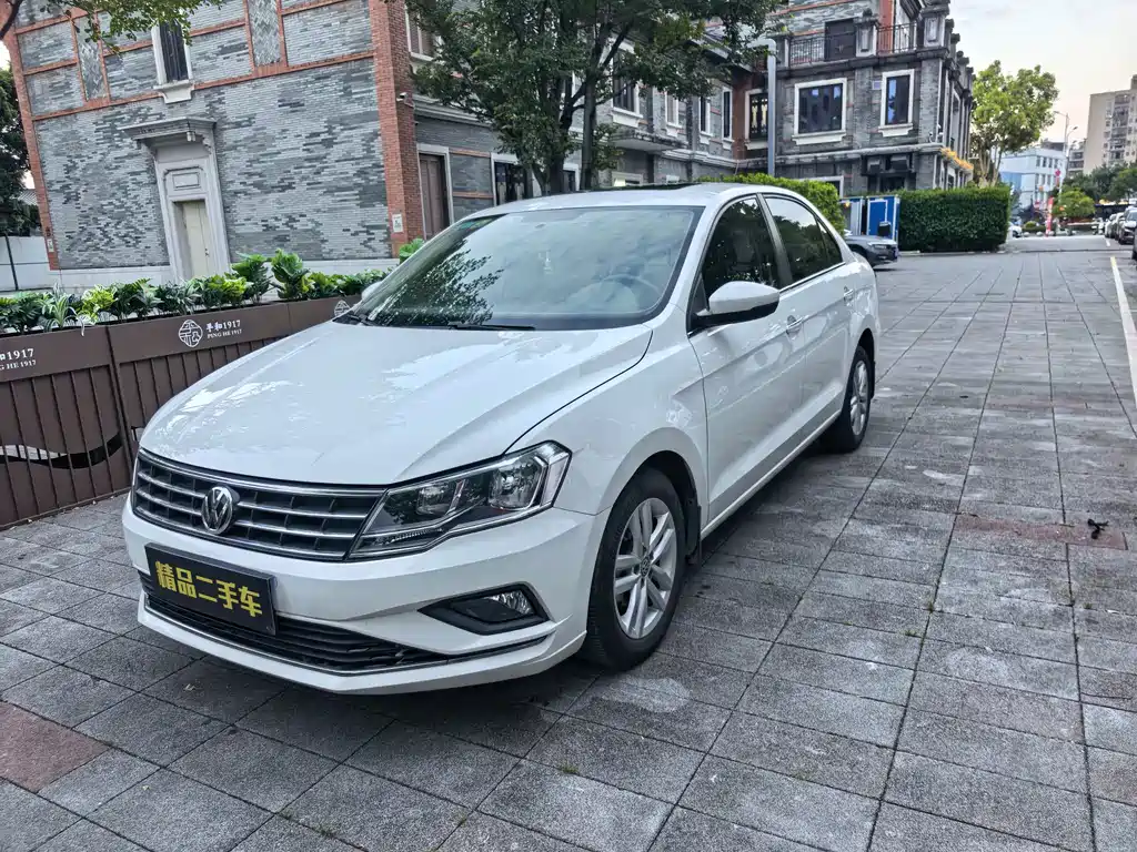 Volkswagen Jetta — миниатюра 2