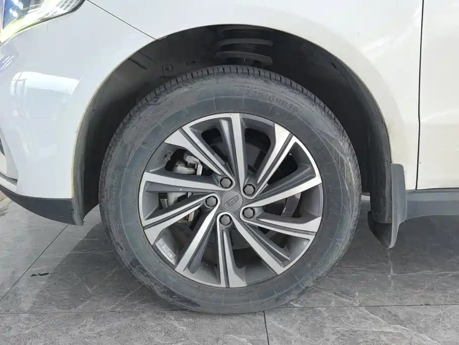 Geely Vision X6 — миниатюра 6