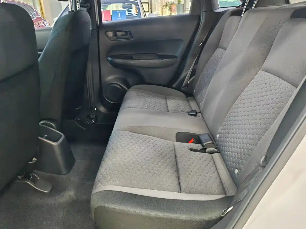 Honda Fit — миниатюра 4