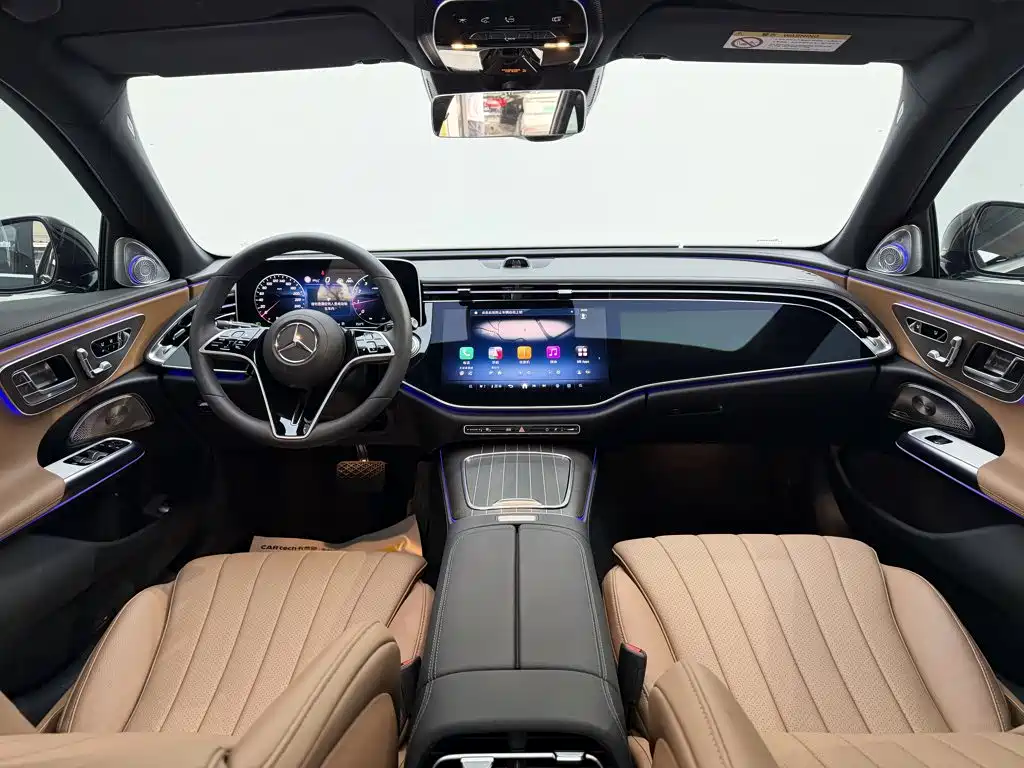 Mercedes-Benz E-Class — миниатюра 13