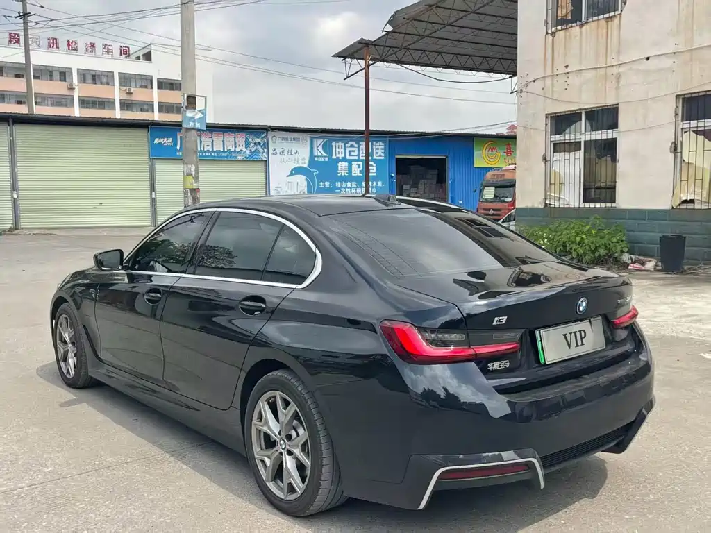 BMW i3 — миниатюра 8