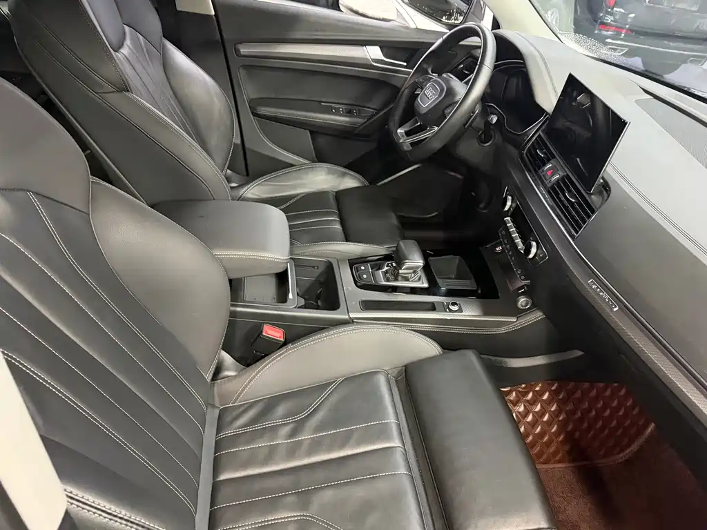 Audi Q5L — миниатюра 10
