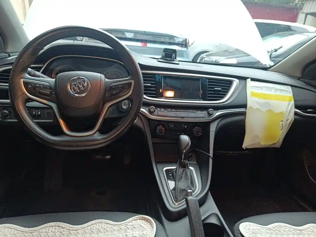 Buick Excelle — миниатюра 10