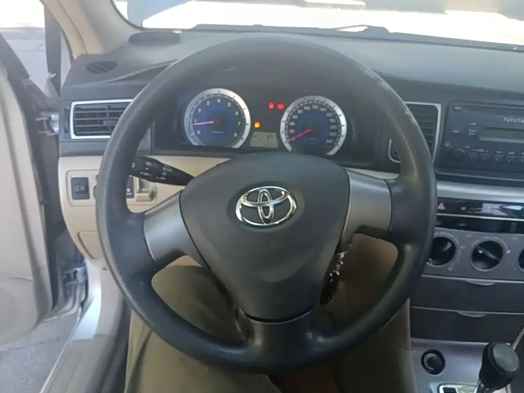 Toyota Corolla — миниатюра 11