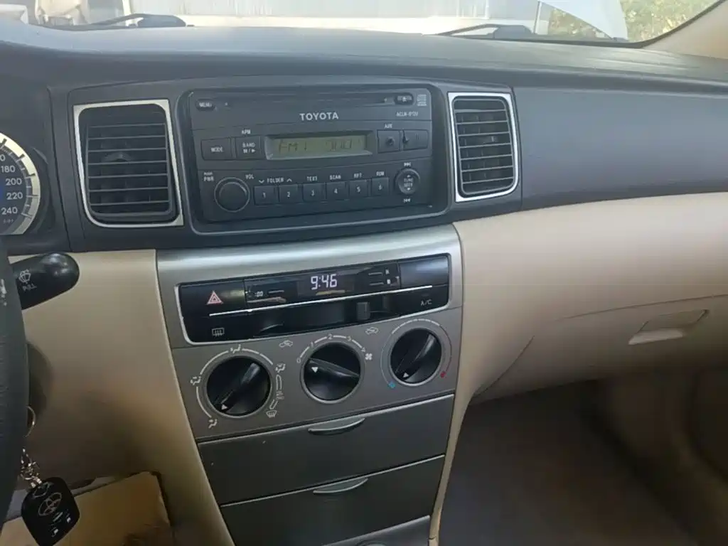 Toyota Corolla — миниатюра 13