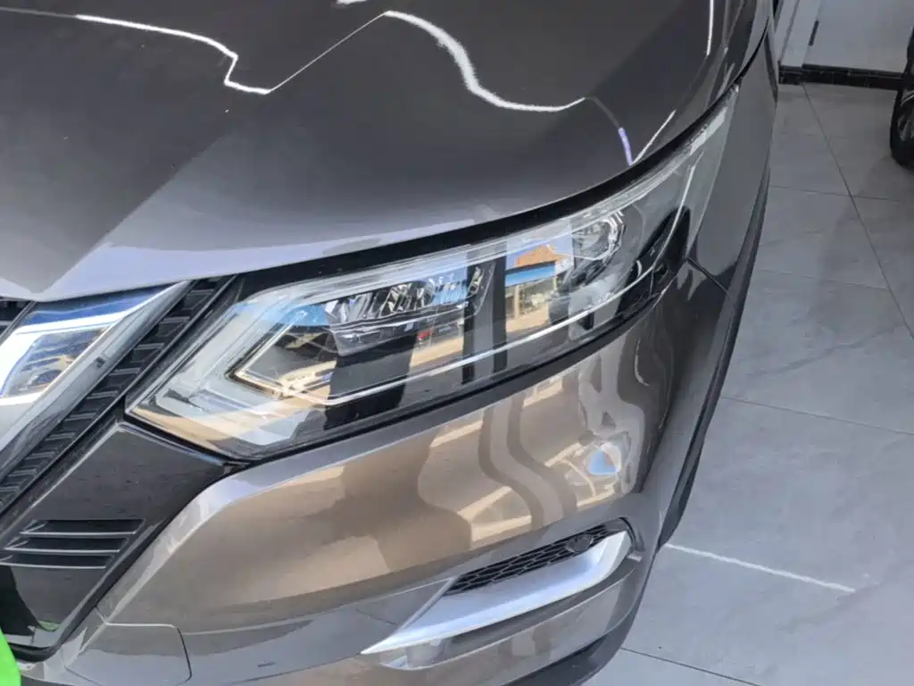 Nissan Qashqai — миниатюра 24