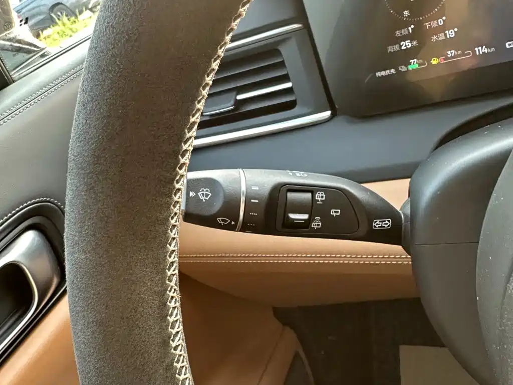 Li Auto Li ONE — миниатюра 26