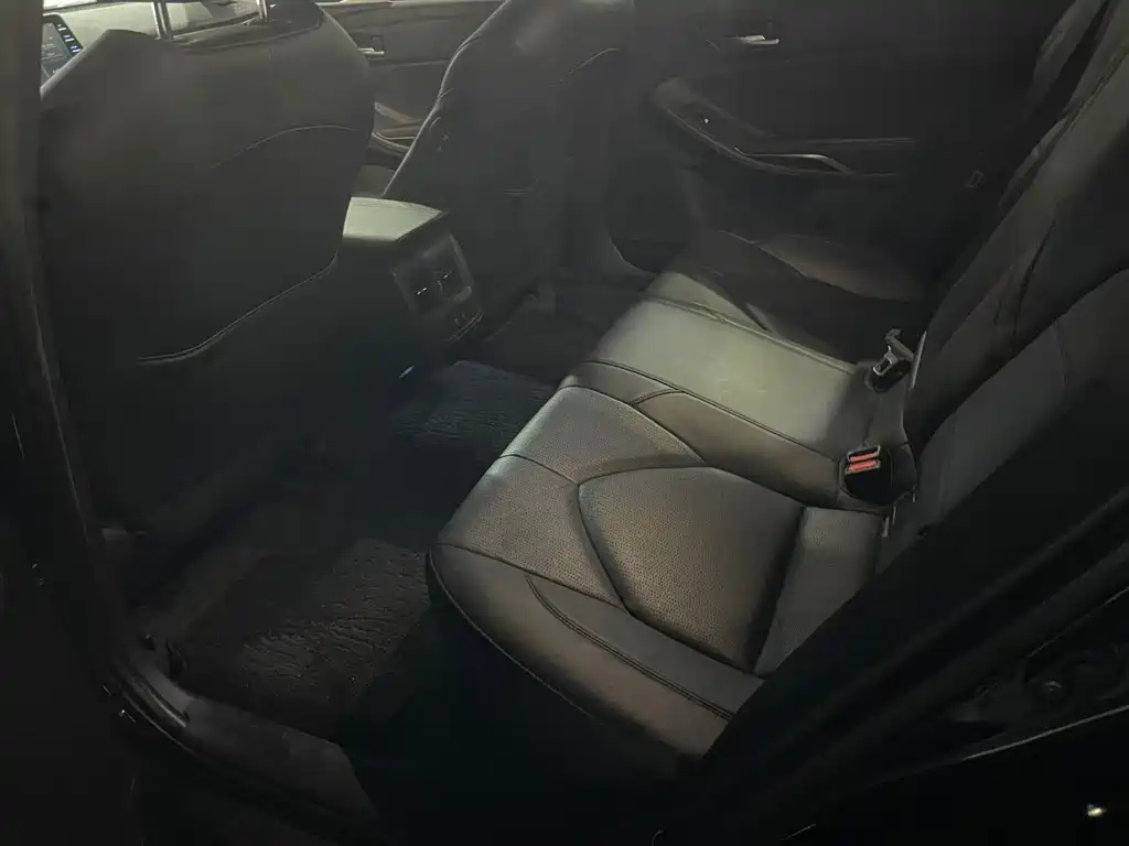 Toyota Avalon — миниатюра 7