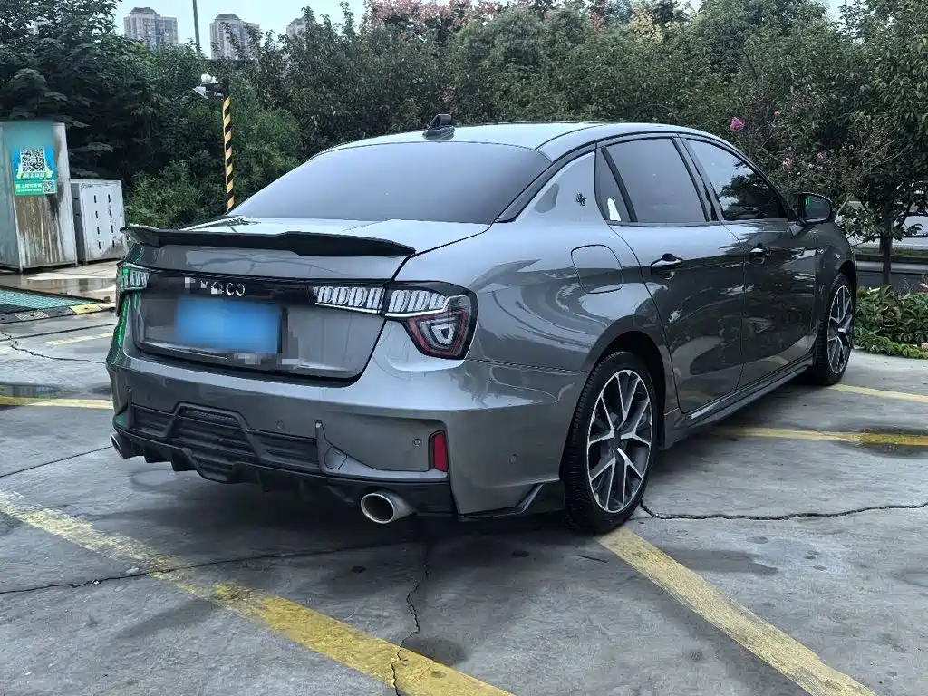 Lynk & Co 03 — миниатюра 12
