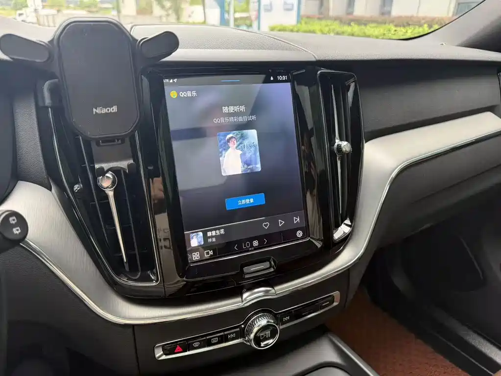 Volvo XC60 — миниатюра 16
