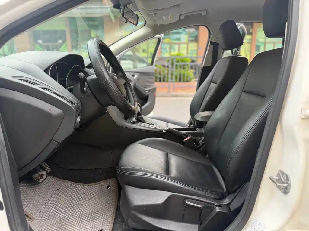 Ford Focus — миниатюра 4