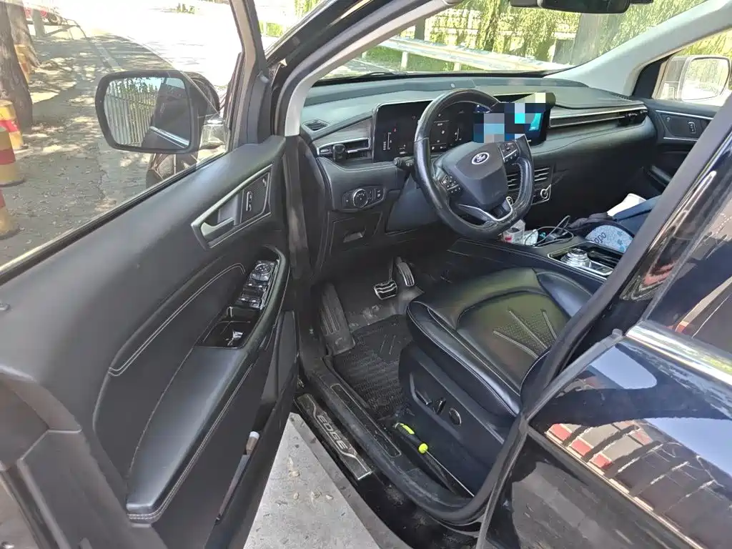 Ford Edge — миниатюра 17