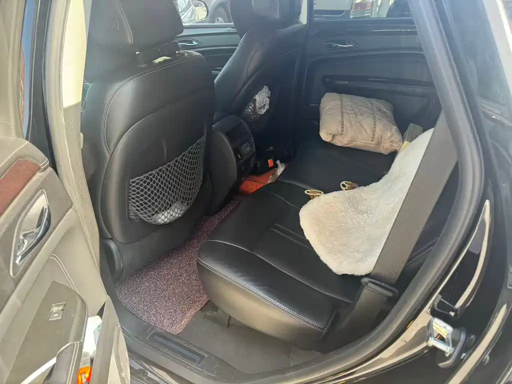 Cadillac SRX 2011 3.0L Luxury