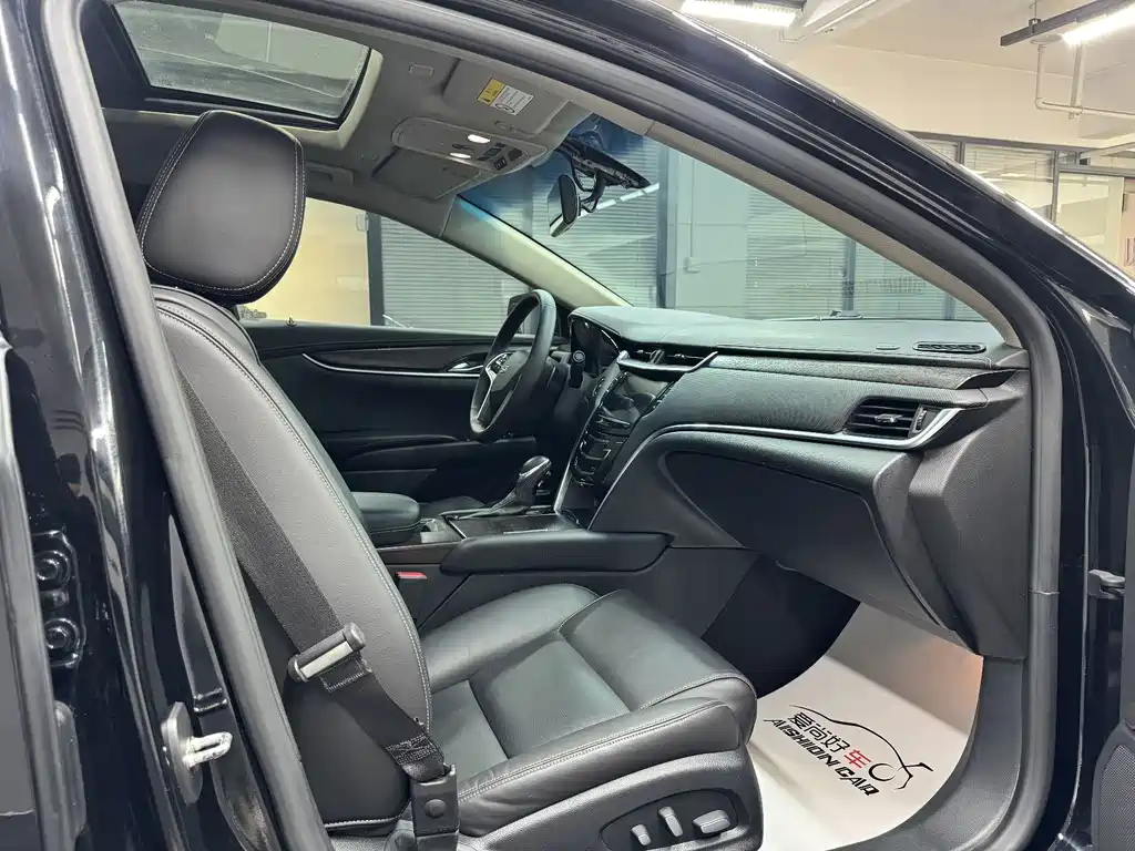 Cadillac XTS — миниатюра 10