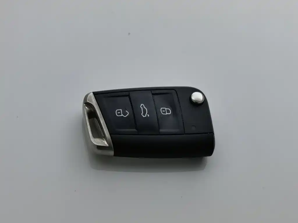 Volkswagen Tiguan L — миниатюра 19