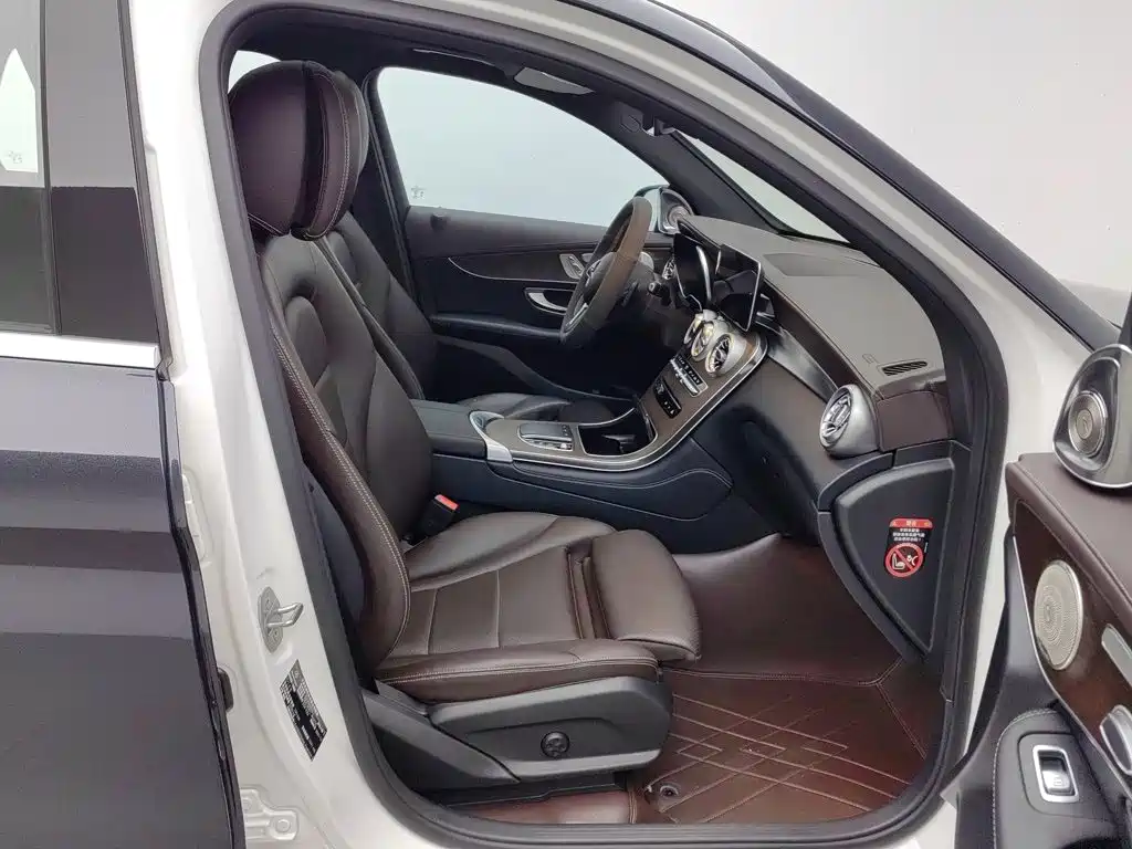 Mercedes-Benz GLC — миниатюра 23