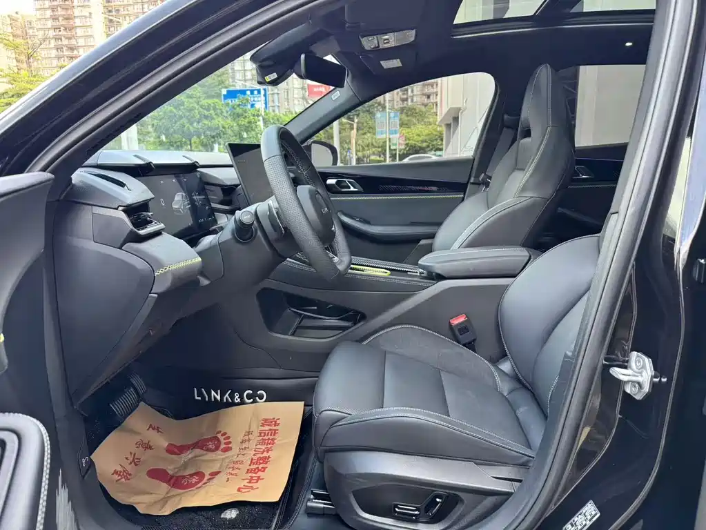 Lynk & Co 03 — миниатюра 14