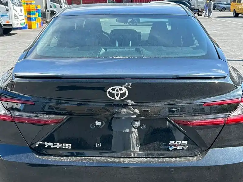 Toyota Camry — миниатюра 7