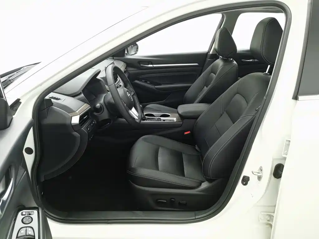 Nissan Teana — миниатюра 10