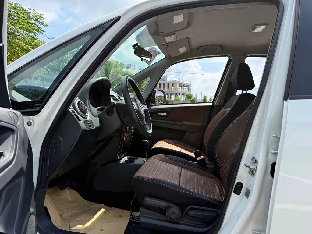 Suzuki SX4 — миниатюра 7