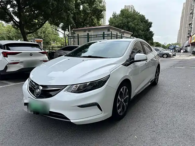 BUICK VELITE 5 2018
