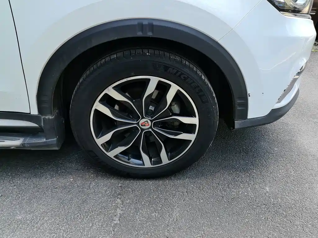 Roewe RX5 — миниатюра 24