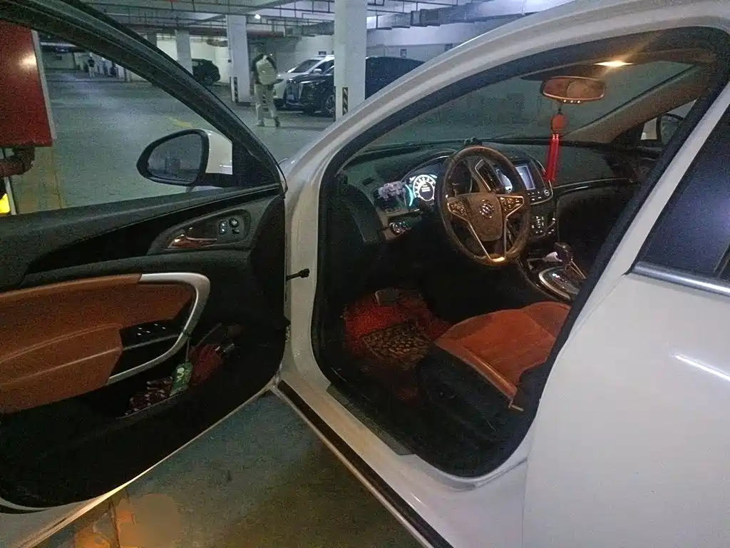 Buick Regal — миниатюра 12