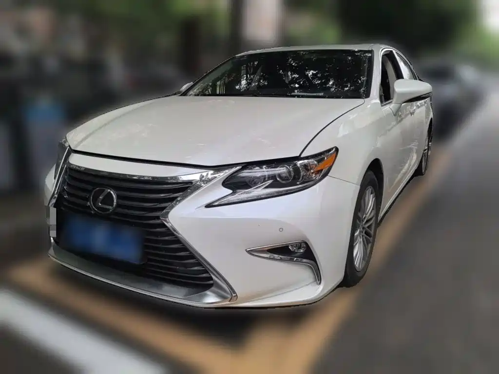 Lexus ES — миниатюра 2