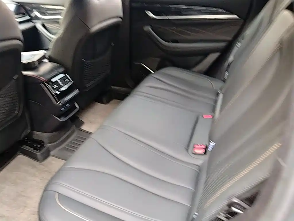 Geely Xingyue L — миниатюра 17