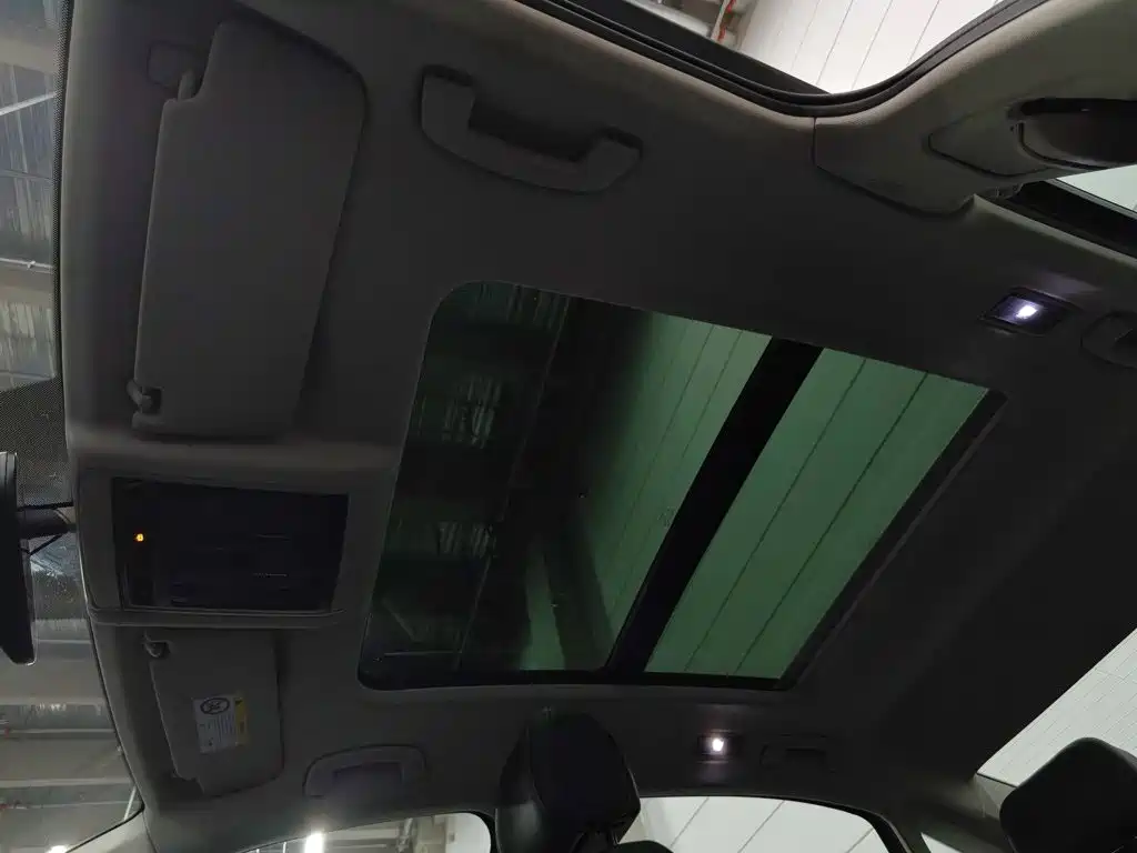 Volkswagen Passat — миниатюра 14