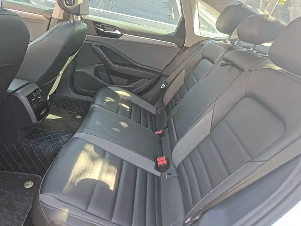 Volkswagen Sagitar — миниатюра 17