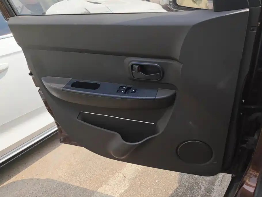 Wuling Hongguang — миниатюра 7