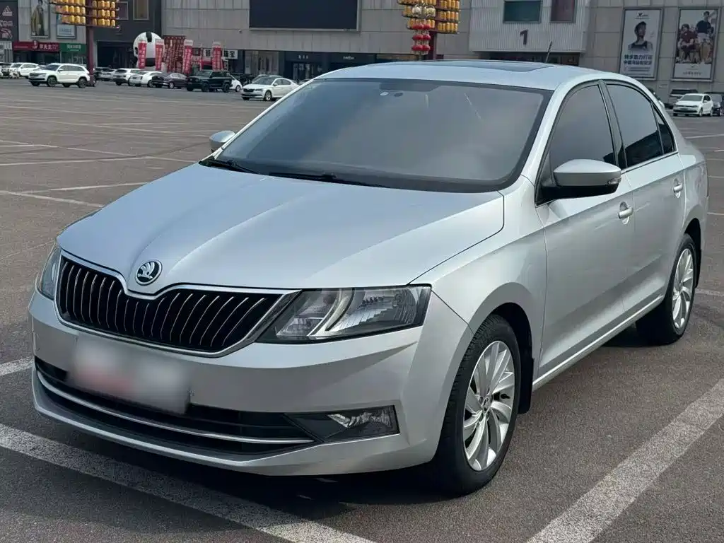 Skoda Rapid — миниатюра 2
