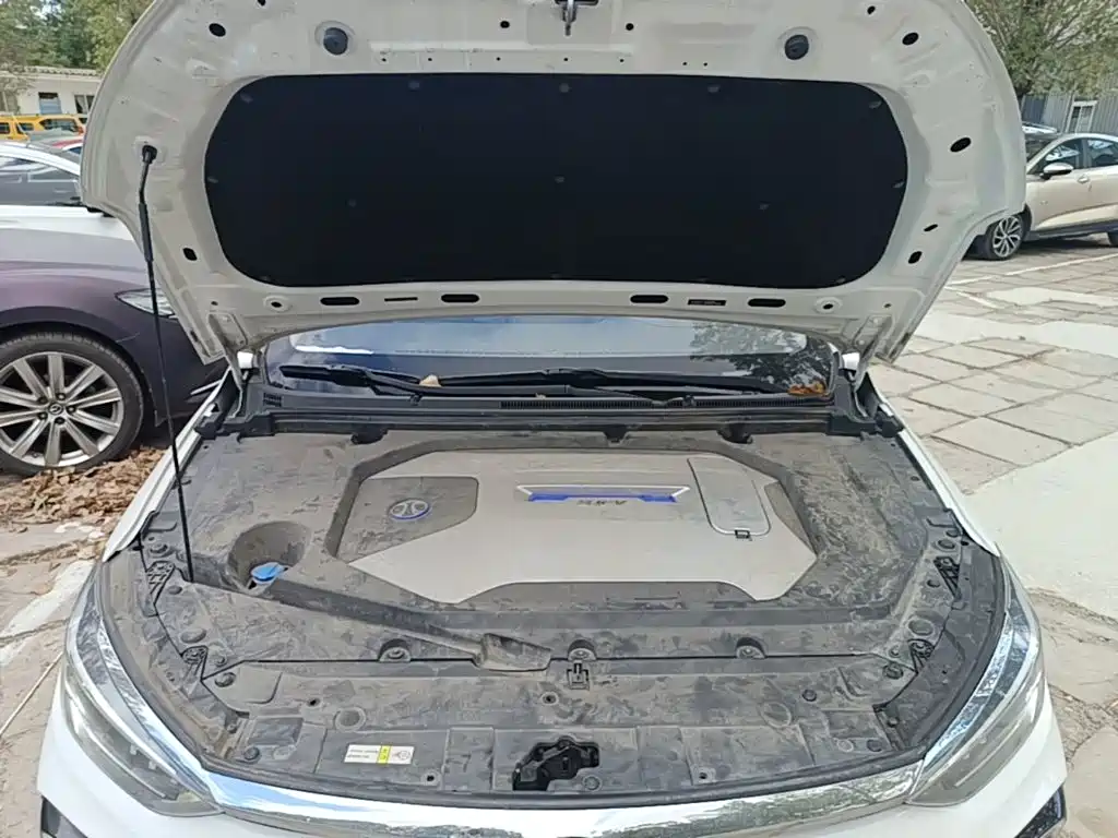 BAIC EU5 — миниатюра 20