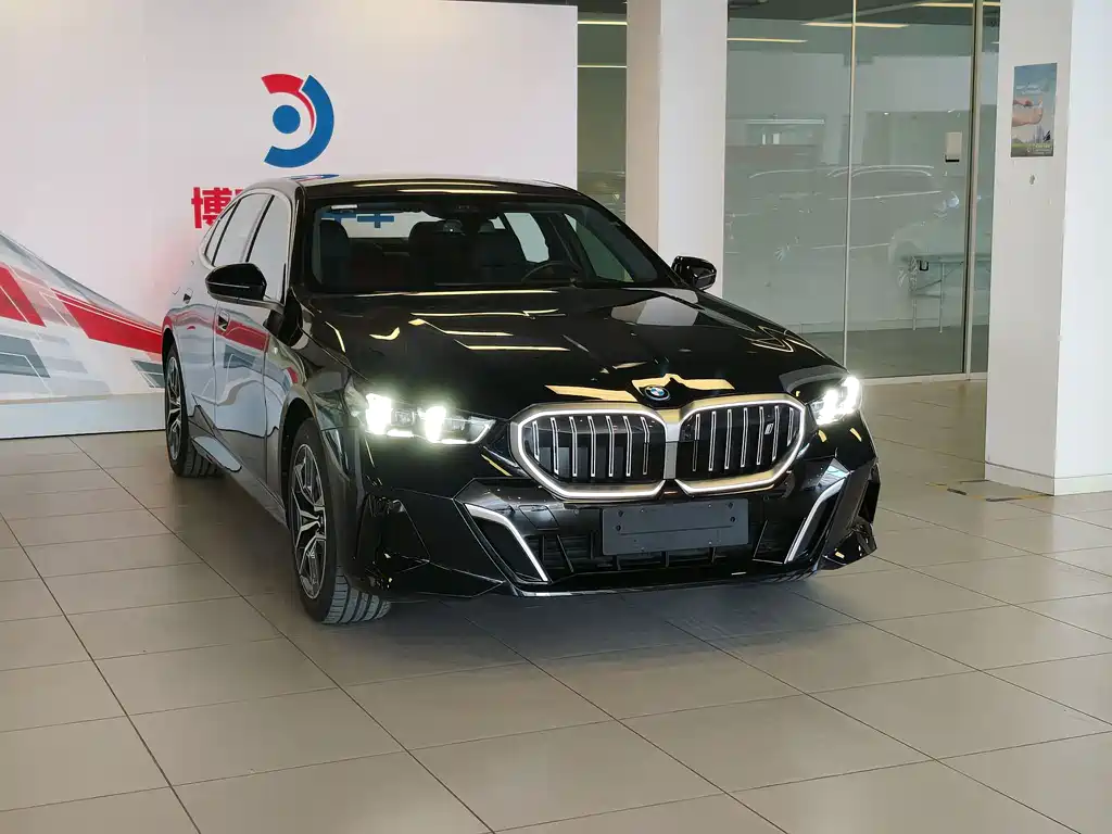 BMW i5 2025 eDrive 40L M Sport