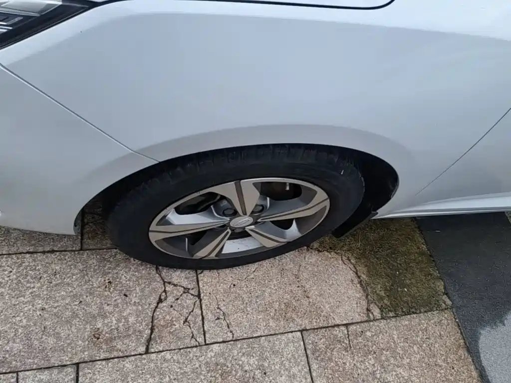 Geely Emgrand GL — миниатюра 23