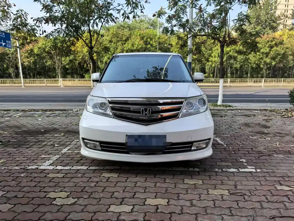 Honda Elysion 2015