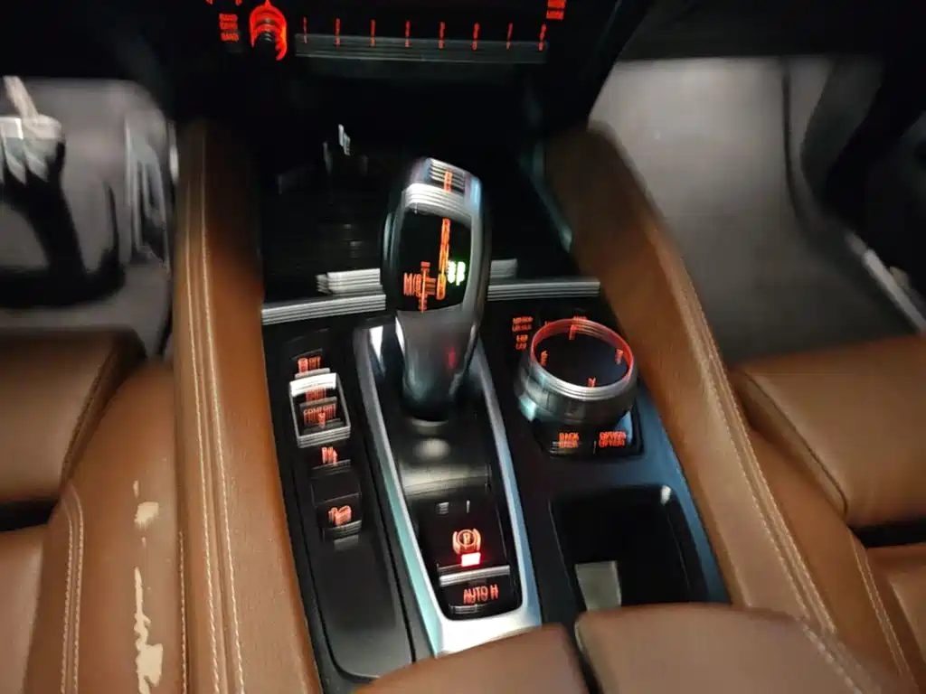 BMW X6 — миниатюра 14
