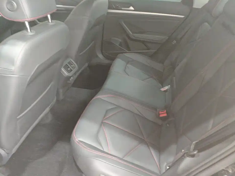 Volkswagen Lavida — миниатюра 8
