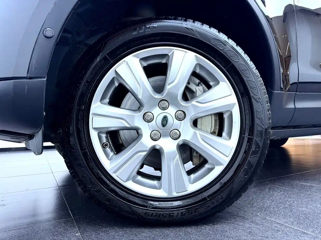 Land Rover Discovery — миниатюра 11