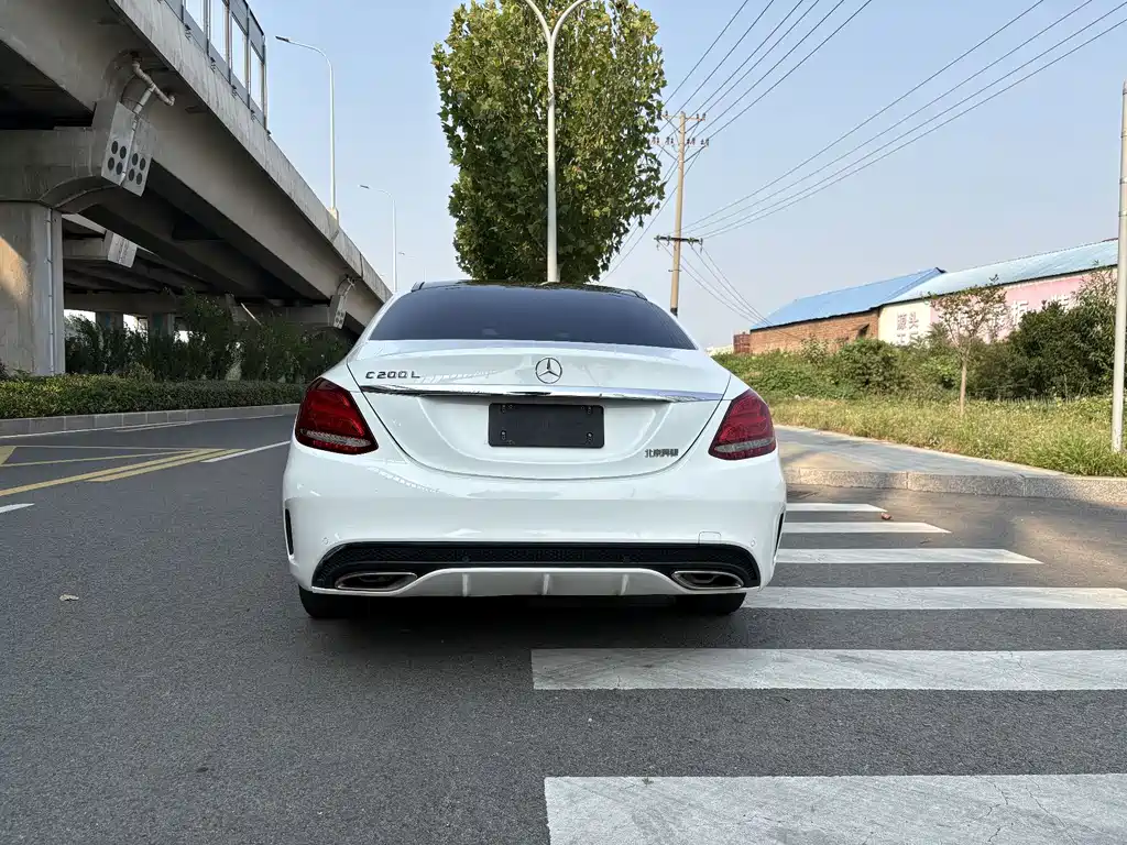 Mercedes-Benz C-Class — миниатюра 6