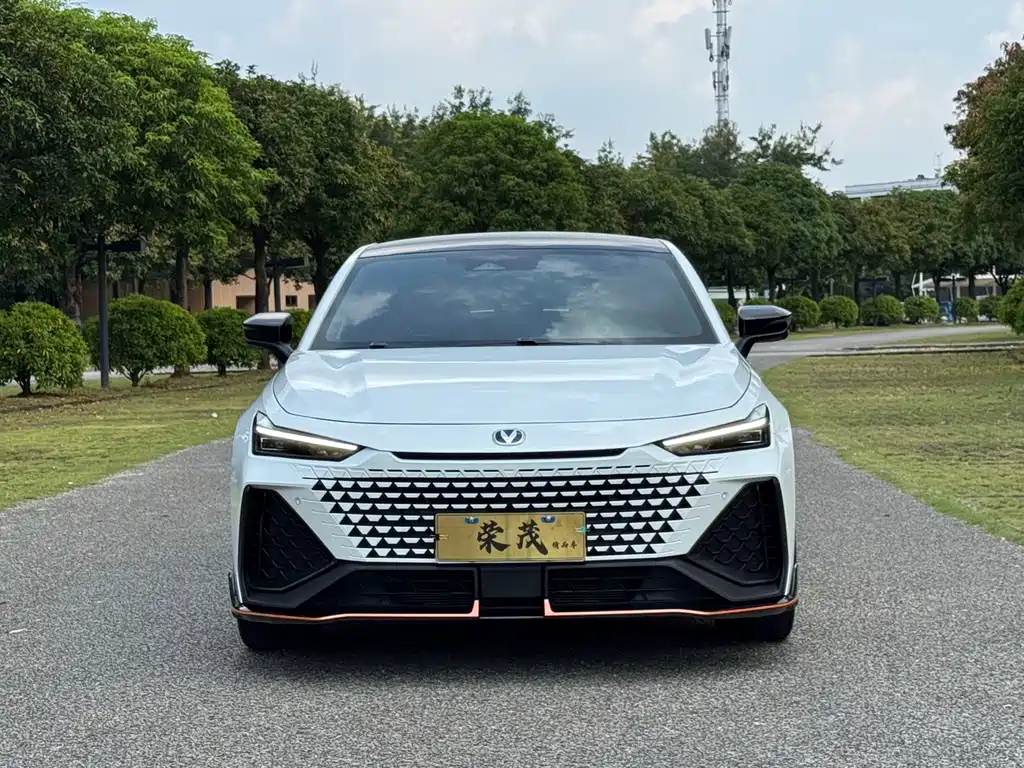 Changan UNI-V — миниатюра 2